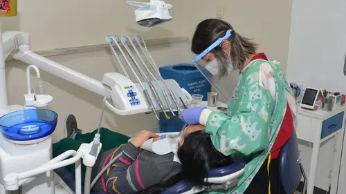 Selçuk Üniversitesinde ilk diş muayeneleri randevusuz yapılıyor