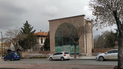 Konya’nın az bilinen medresesi yeniden vücut buldu