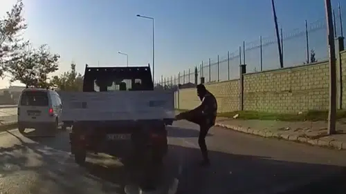 Konya'da trafik tartışmasında atılan tekme çok pahalıya mâl oldu