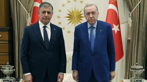 İzmir Büyükşehir Belediye Başkanı Cemil Tugay AK Parti'ye mi geçecek: Rozet hazırlıkları