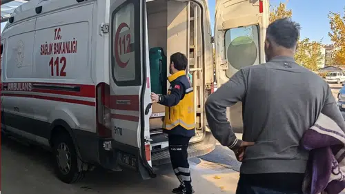 Konya'da ikinci kattan düşen alzaymır hastası yaralandı