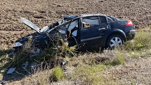 Konya'da otomobil takla atıp tarlaya savruldu: 1 yaralı