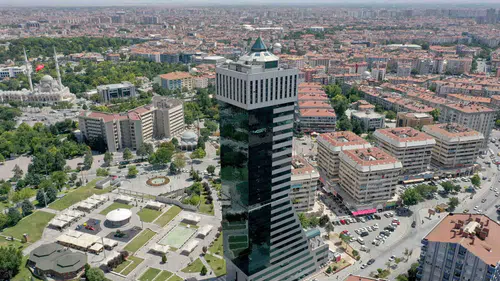 Konya'dan ekonomiye dev katkı: Bera Holding'den kamu maliyesine 2,4 milyar TL