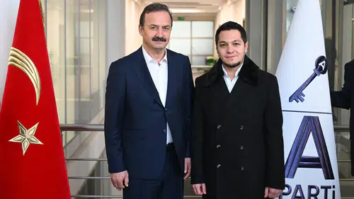 Anahtar Parti Konya’da sıcak saatler: Kavaf yeni Başkan oldu