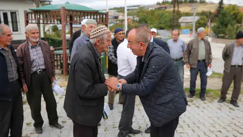 Kavuş'a sıcak karşılama: Hizmetin de muhabbetin de mesafesi olmaz
