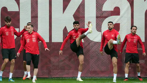 Adil Demirbağ üçüncü kez kadro dışı: Montella kadroyu açıkladı