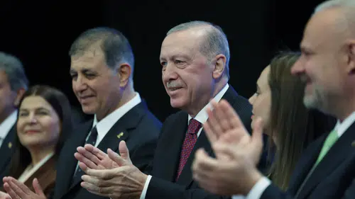 Erdoğan: Milletin emanetine kim musallat olursa bu parti de ona musallat olur