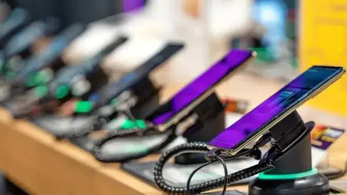 Yeni sistem devrede: Cep telefonu alacak ve yenileyecekler için