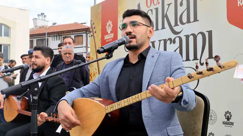 Konya'da tezene sazın teline vuruldu: 60. Âşıklar Bayramı başladı
