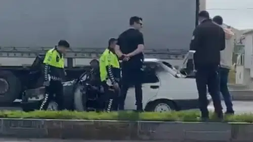 Konya'da seyir halindeki otomobilde yangın