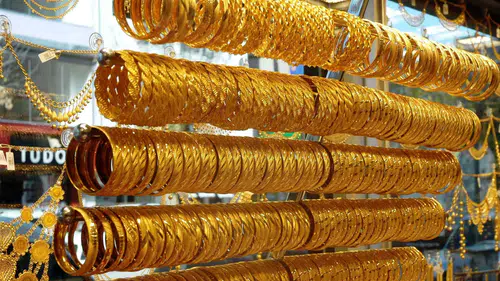 Finans uzmanı İslam Memiş altının ne zaman yükseleceğini açıkladı