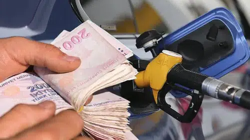 Benzin ve motorinde artış: Litre fiyatı artık 100 liranın üzerinde