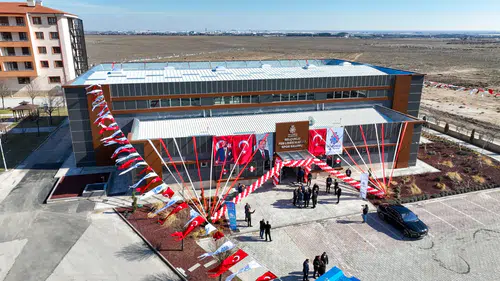 Konya'da spora yatırım sürüyor: Selçuklu Fen Lisesi'ne yeni tesis