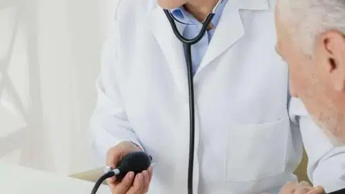 Yüksek tansiyonu ne düşürür: İşte o sihirli bitkisel formül