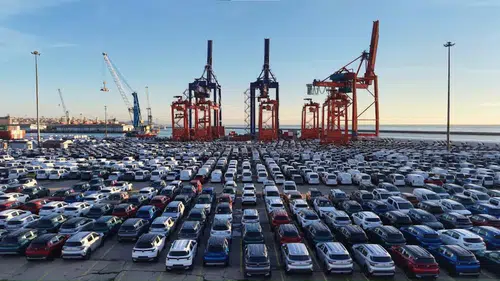 İkinci el piyasasına taze kan: O limana binlerce araba indi