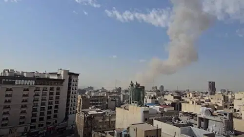 İsrail, İran'a saldırı başlattı: Tahran'da patlama sesleri yükseldi!