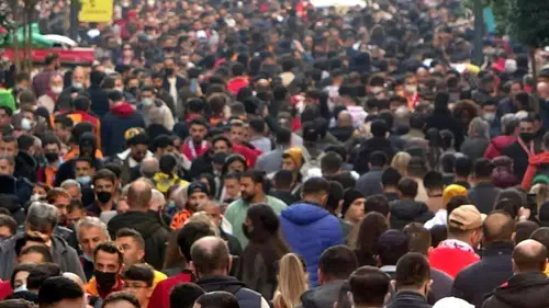 İşsizlik Türkiye'nin en büyük sorunlarından biri olmaya devam ediyor