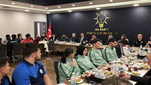 Spor camiası AK Parti Konya İl Başkanlığı’nın iftarında buluştu