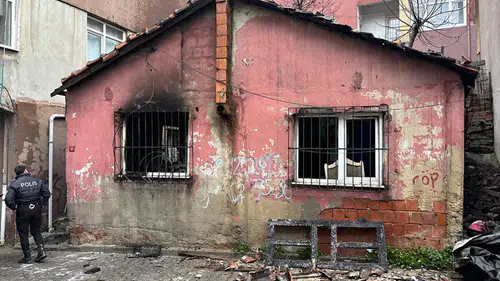 Gecekondu yangınındaki acı tesadüf: Genç adam sosyal medyasında bu fotoyu paylaşmış