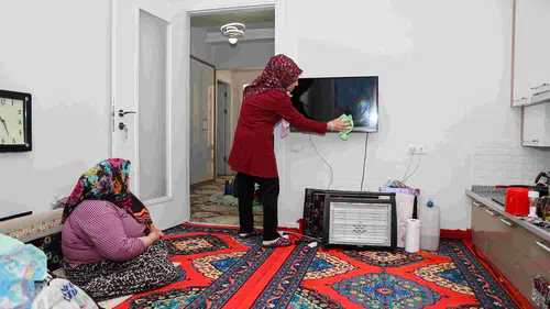 Konya'da evler temizlendi: Şehir bayrama hazırlandı