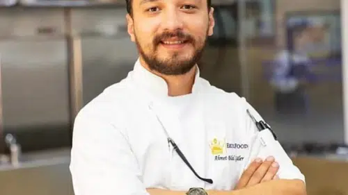 Halı saha maçında kalbine yenik düştü: Genç aşçının o anları kamerada