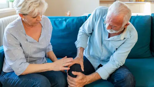 Diziniz mi ağrıyor: Diz kireçlenmesine karşı uzmanından hayati öneriler