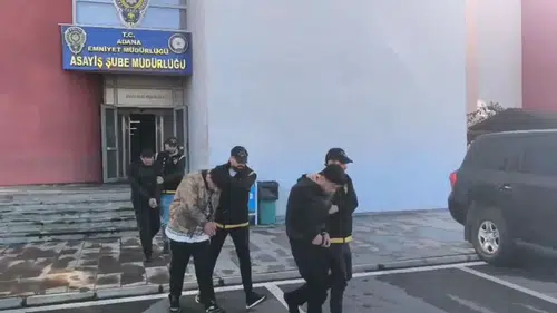 Konya'da polisçilik oynayanlar tek tek yakalandı: Vurgun yapacaklardı!