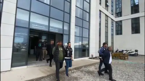 Uşak ve Marmaris Belediyesi'ne operasyon: Belediye başkanlarına gözaltı