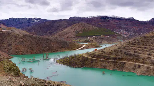 Konya'nın tahliye edilen mahallesine su ulaştı: Seviye artıyor