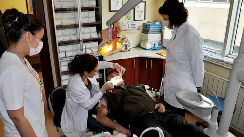 Vakıf üniversiteleri: Hastanelerde vergi muafiyeti kaldırılıyor