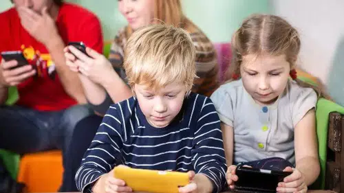 Çocukların yüzde 82’sinin aileden gizli sosyal medya hesabı var