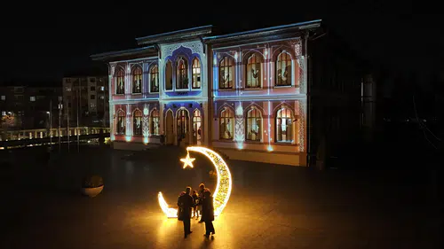 Konyalılar sırlarla dolu mekana akın etti: Kadir Gecesi ihya edildi