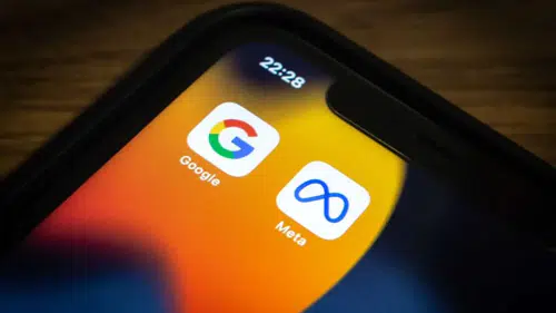 Genç kadın zengin oldu: Meta ve Google’a sosyal medya bağımlılığı davasında 6 milyon dolarlık tazminat