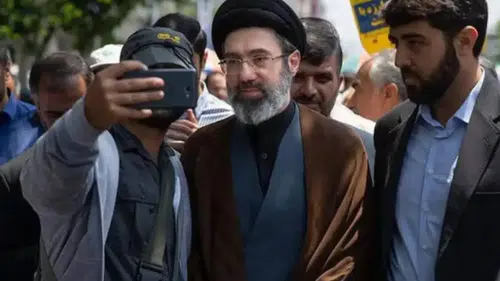 İran'ın yeni lideri Ali Hamaney'in oğlu Mücteba Hamaney seçildi iddiası