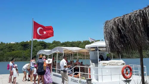 İngilizlerin bu yaz odağı Türkiye: 15 sterline bilet 212 sterline tatil