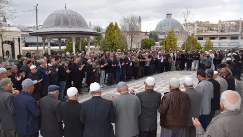 Konya'dan kutsal topraklara yolculuk: Böyle uğurlandılar