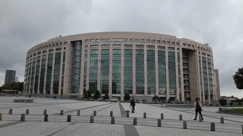 Hür ve Kabul Edilmiş Masonlar Derneğine kayyım atandı