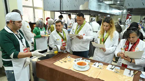Konya'da ödüllü yemek yarışmasının kazananı fırın kebabı oldu