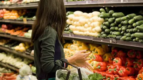 Meyve sebzede soygun düzeni mi: Bakanlık ifşa etti tarlada 50, rafta 250