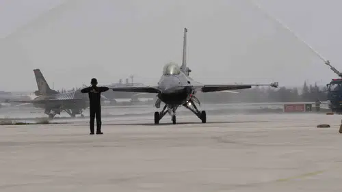 Konya semalarında nefes kesen gösteri: SOLOTÜRK 15. yılını kutladı