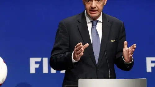 Futbolda "İlk 11'de zorunlu" olacak: FIFA'dan yeni kural