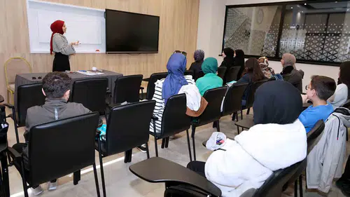 Konya'da bahar heyecanı: Gençlik merkezinde eğitim başladı