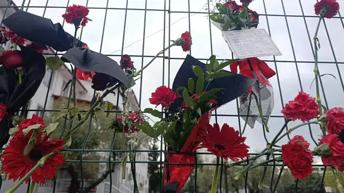 Kahraman öğretmen Ayla Kara için bir araya geldiler