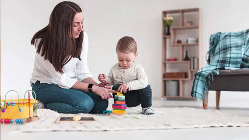 Anne adayları için yeni dönem: Doğum izni 24 haftaya çıkıyor