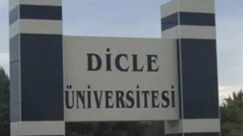 Üniversite kampüsünde petrol bulundu