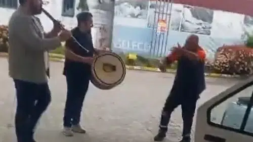 Pompacı oynadı: Benzin alırken zamlara çaldılar