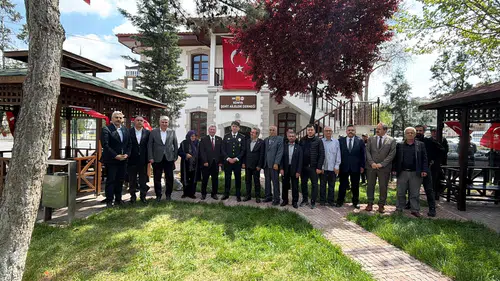 Konya'ya atanan Müdür Koç gönüllere dokundu