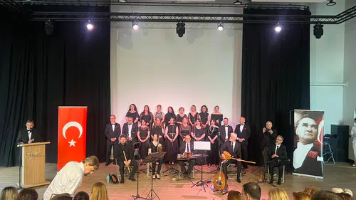 Cambridge'te "Bi daha" sesleri: İngiltere'de Türk müziği coşkusu