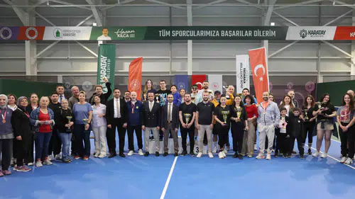 Konya'da raketler kıyasıya mücadele etti: Karatay'da ödüller sahibini buldu