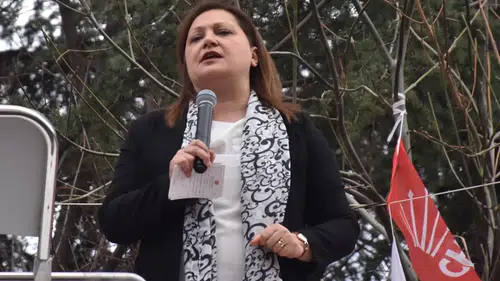 Afyonkarahisar Belediye Başkanı Ak Parti'ye katılacağını açıkladı